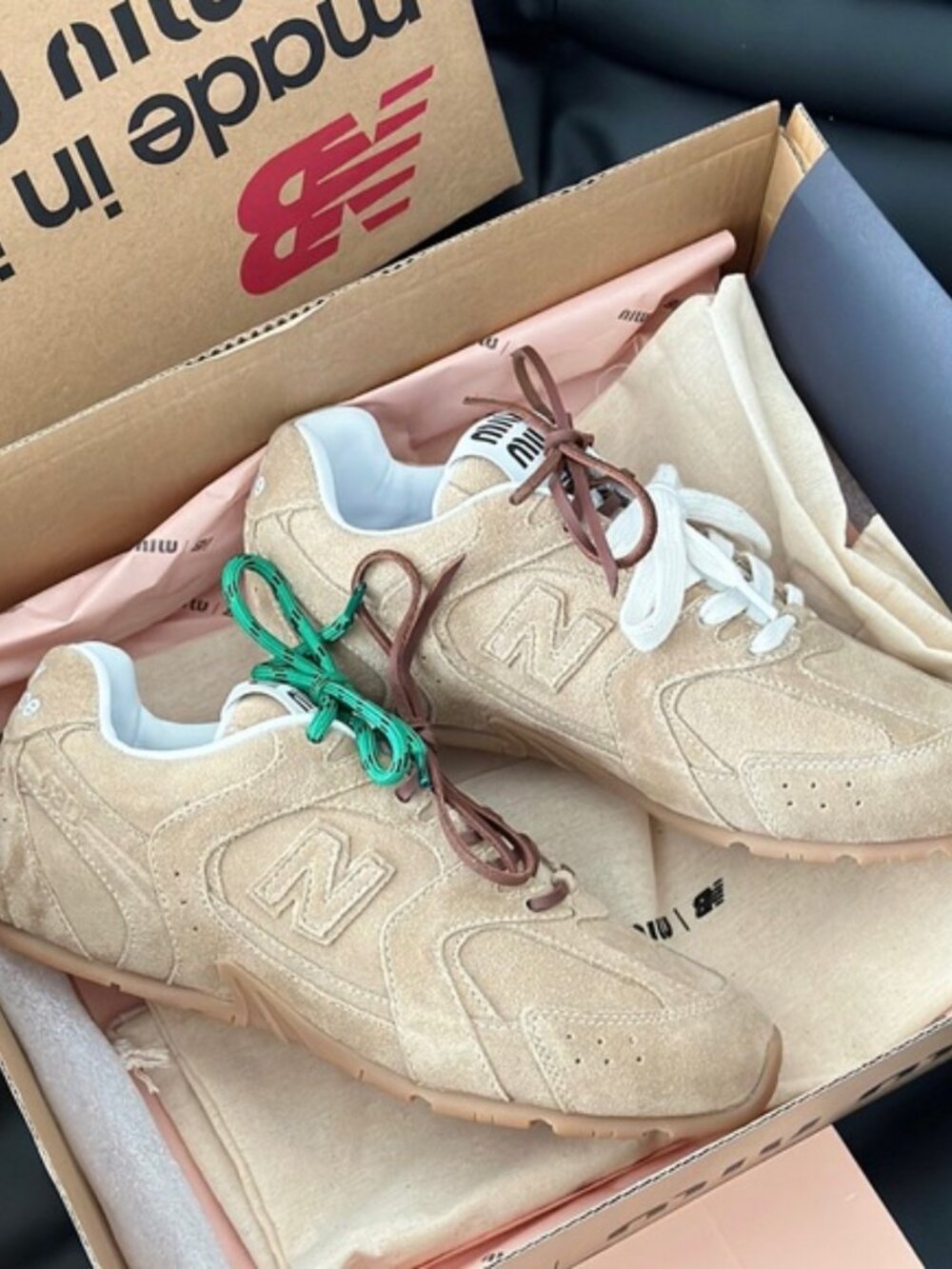 New Balance x MIU MIU NB 530 SL Women's Casual Sneakers - Picture 8 of 9